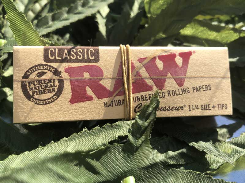 Raw Joint Paper & Roller�A���E�@�n���ɗD�����G�R�ȃy�[�p�[&���[�����O�}�V��