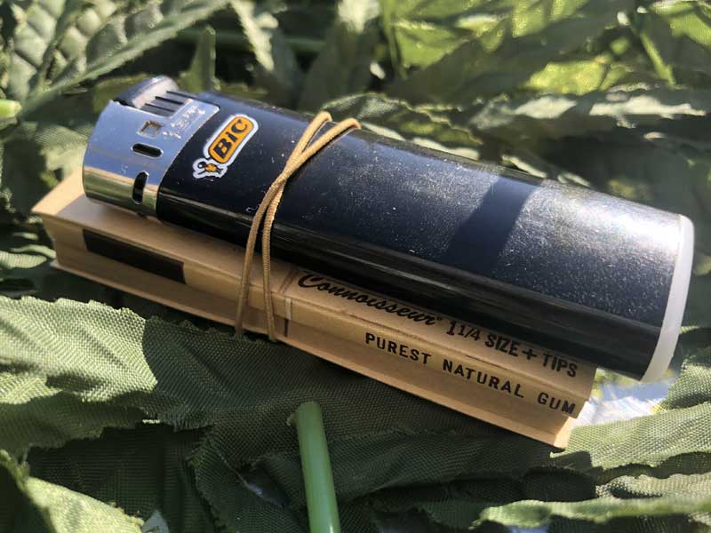 Raw Joint Paper & Roller�A���E�@�n���ɗD�����G�R�ȃy�[�p�[&���[�����O�}�V��