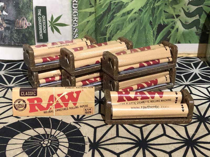 Raw Joint Paper & Roller�A���E�@�n���ɗD�����G�R�ȃy�[�p�[&���[�����O�}�V��