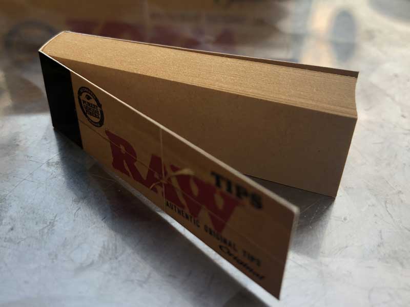 Raw Joint Paper & Roller�A���E�@�n���ɗD�����G�R�ȃy�[�p�[&���[�����O�}�V��