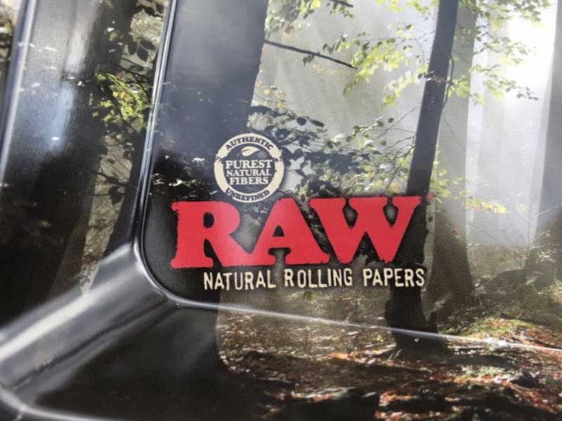 Raw Joint Paper & Roller�A���E�@�n���ɗD�����G�R�ȃy�[�p�[&���[�����O�}�V��