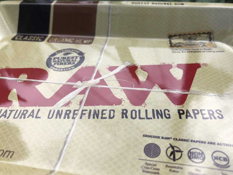 Raw Joint Paper & Roller�A���E�@�n���ɗD�����G�R�ȃy�[�p�[&���[�����O�}�V��