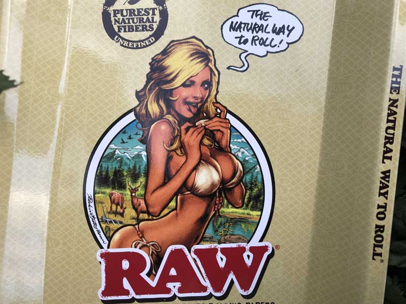 Raw Joint Paper & Roller�A���E�@�n���ɗD�����G�R�ȃy�[�p�[&���[�����O�}�V��