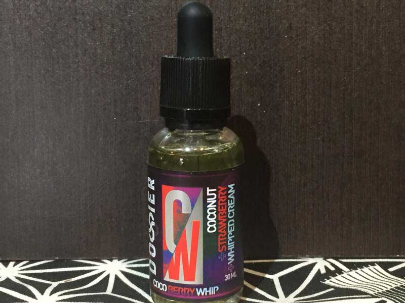 DOSSIER PEACHBERRY CHEESECAKE 30mlドジャー ピーチヨーグルトxストロベリーチーズケーキ