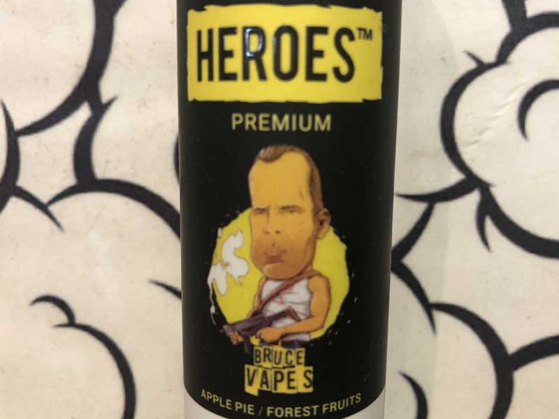 PRO VAPE��HEROS�V���[�Y�́A�q�[���[�I�ȃn���E�b�h�o�D�B�����`�[�t��Vape E���L�b�h