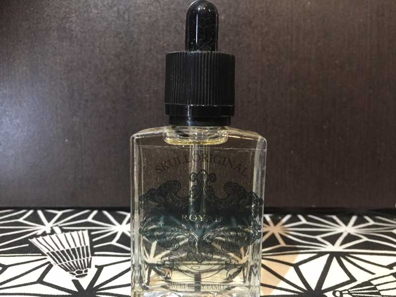 ���{�� e-Liquid Skull Original Sweet Berry Vanilla�A�X�J���I���W�i�� �X�C�[�g�x���[�o�j�� �p�r 30ml