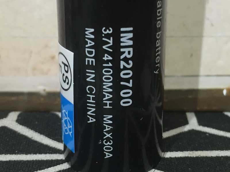 �d�q�^�o�R��p ���`�E���}���K���d�r IMR 20700 Brillipower Black 4100mAh 30A