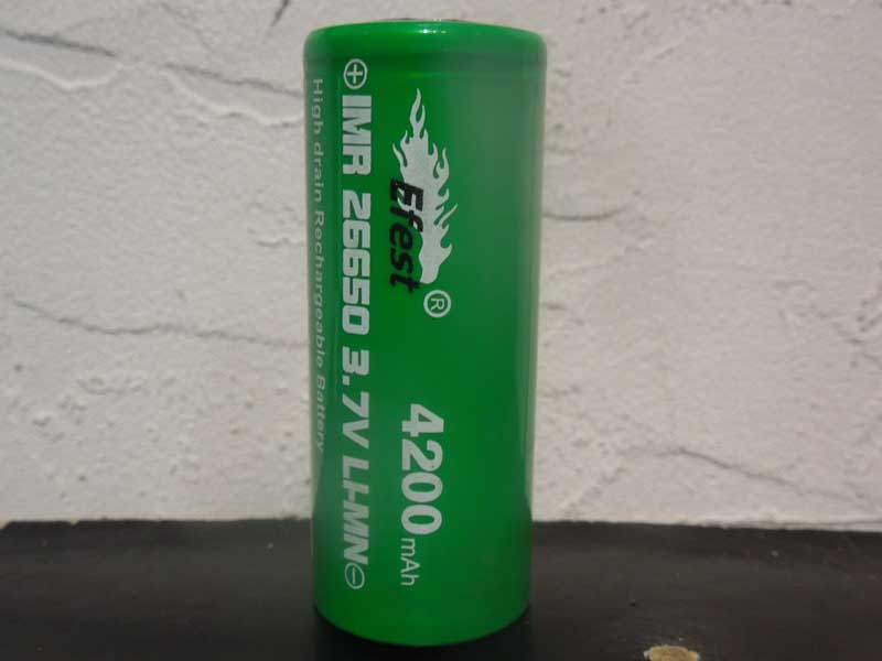 efest IMR 26650 ���`�E���}���K���d�r