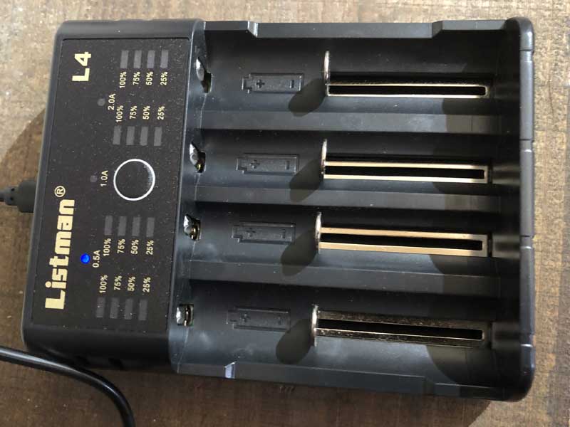 Listman L4 2A ���X�g�}�� L4 4�{�����ɏ[�d�o����}���[�d��