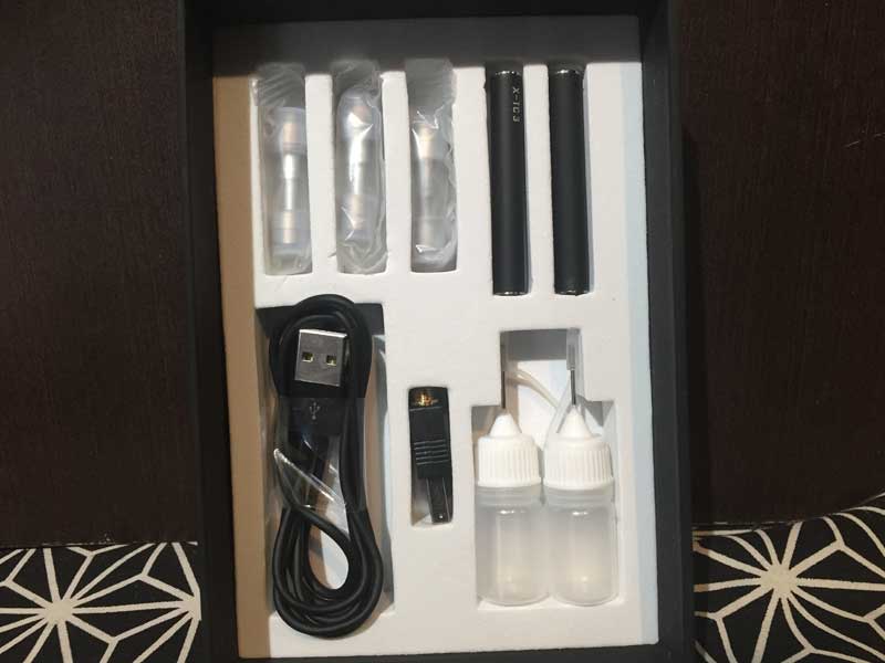 �d�q�^�o�R�X�^�C���b�V���Ɏ����^�ׂ�X�^�[�^�[�L�b�g ICE VAPE X-TC3 �A�C�X�x�C�v Black