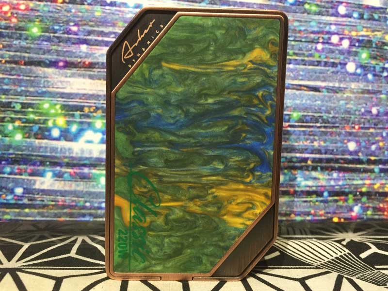 LIMITLESS Classic 220 Box Mod ���~�b�g���X�A�N���V�b�N220W �f���A���o�b�e���[�̃��b�h