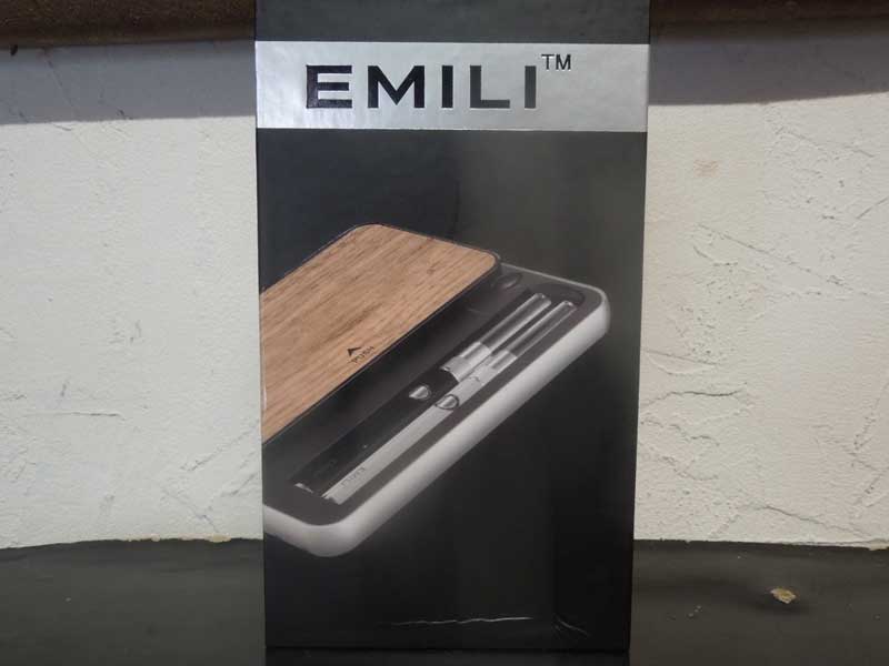 �����ɂ��I�X�X���̓d�q�^�o�R �X�^�[�^�[�L�b�g�AVape Swiss Vape /Emili �G�~�� Wood Box