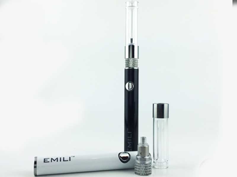 �����ɂ��I�X�X���̓d�q�^�o�R �X�^�[�^�[�L�b�g�AVape Swiss Vape /Emili �G�~�� 