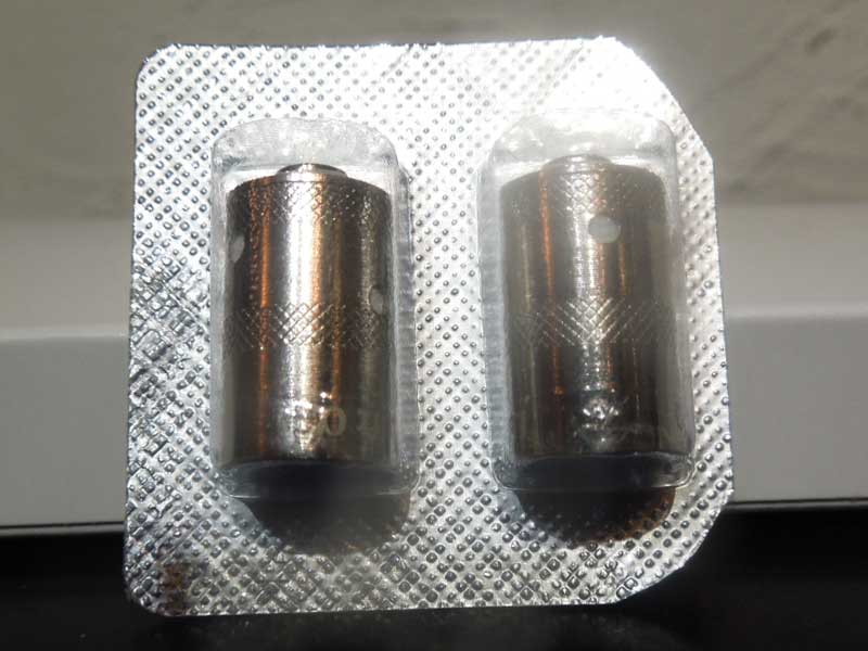 �����҂���㋉�҂ɃI�X�X���@���L�b�h�R��̖����V�\�� Vape Only Aura Mini(�x�C�v�I�����[ �I�[�� �~�j)�@�t���̃R�C��