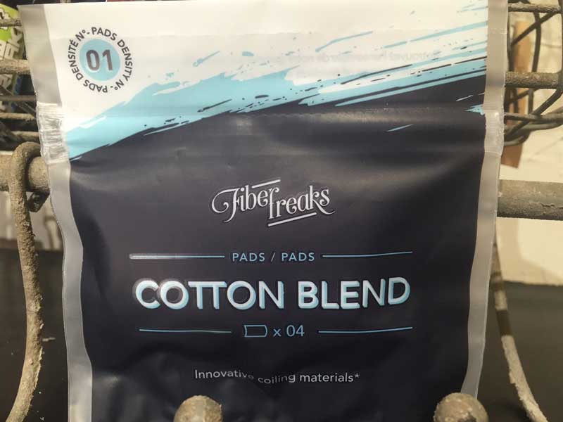 Rebuildable�p�i/Fiber Freaks Cotton �t�����X�ŊJ�����ꂽVape�p�̃Z�����[�X�@�ۂŏo�����E�B�b�N��