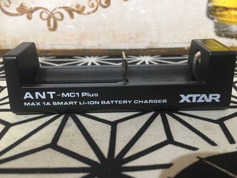リチウムマンガン電池 シングル バッテリーチャージャー XTAR ANT-MC1 Plus 予備電池が必要になって来た人向け
