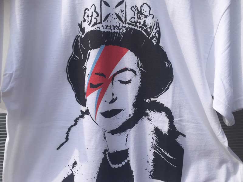 Banksy �o���N�V�[�@�X�e���V���A�[�g�@�O���t�B�e�B�[T�V���c�AS/S Tee from UK Queen Bitch