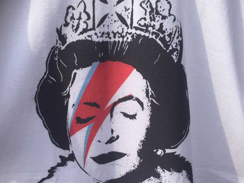 �V�i�� Banksy �o���N�V�[�@�X�e���V���A�[�g�@�O���t�B�e�B�[T�V���c from UK Queen Bitch S/S Tee