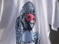 Banksy バンクシー　ステンシルアート　グラフィティーTシャツ、S/S Tee from UK Masked Gorilla 