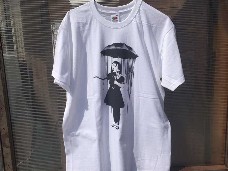 �V�i�� Banksy �o���N�V�[�@�X�e���V���A�[�g�@�O���t�B�e�B�[T�V���c from UK Umbrella Girl Nola S/S Tee