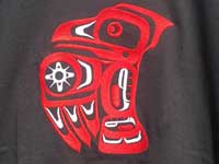 新品　カナダ　ネイティブ・インディアン ハイダ族のアートワークが刺繍された半袖Tシャツ、Haida S/S Tee