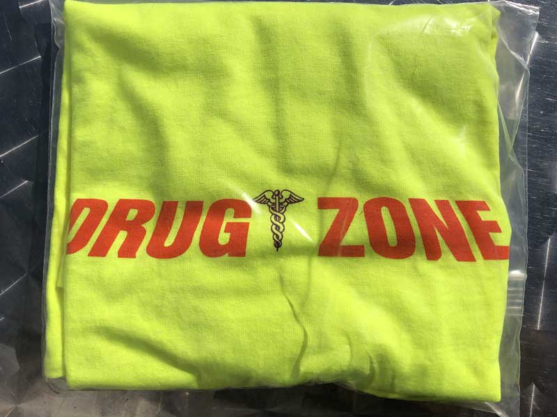 2023 DRUG ZONE by MFP Natural Born Killers サンプリング S/S Tee MF、MAXFREEMAN