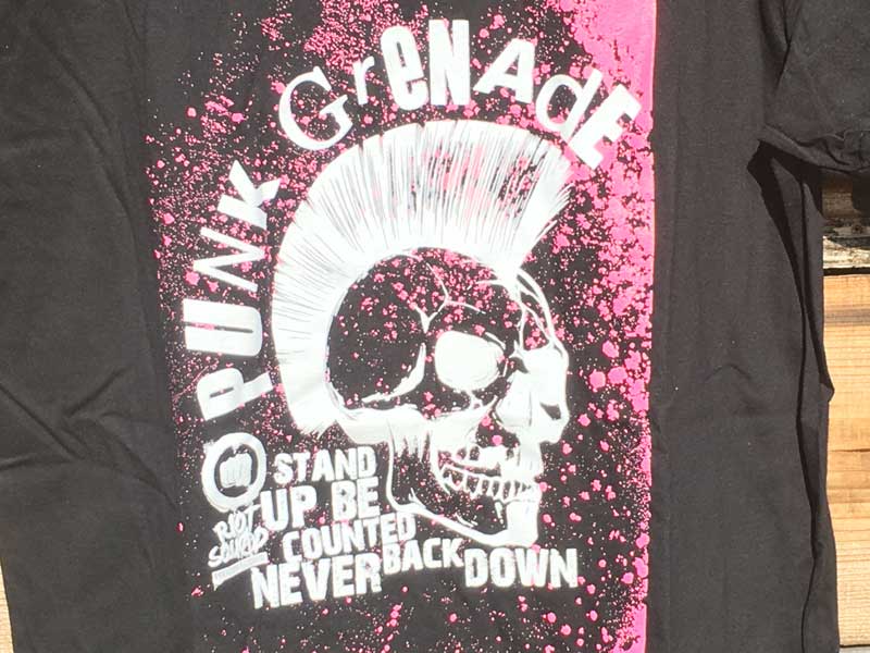 UK���IVape E���L�b�h�u�����h Punk Grenade by RIOT SQUAD S/S Tee