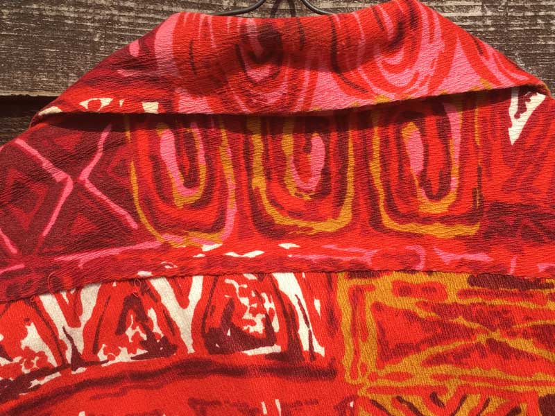 Vintage The HAWAIIANS Aloha shirts �U �n���C�A���Y 70�N�� �􉽊w�͗l�̃A���n�V���c