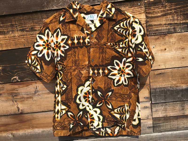 1970 Vintage The Ritz Hawaiian shirts �U ���b�c 70�N�� �􉽊w�͗l�̉ԕ��v�����g�̃A���n�V���c