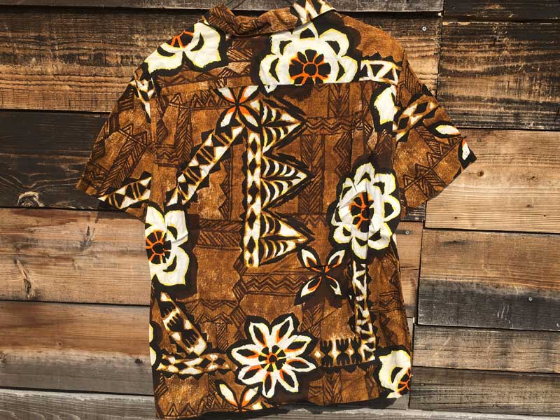 1970 Vintage The Ritz Hawaiian shirts �U ���b�c 70�N�� �􉽊w�͗l�̉ԕ��v�����g�̃A���n�V���c
