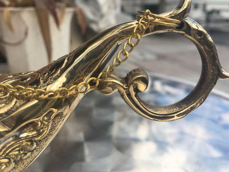 アラジンと魔法のランプ、アラジンの魔法のランプ大・小 、インドの真鍮製のオイルランプ、サラダ油等でお楽しみ下さい