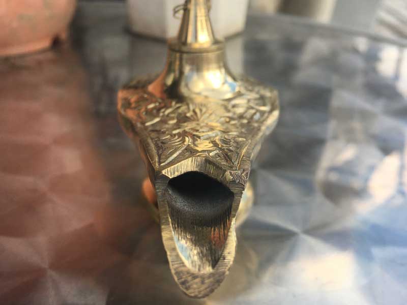 アラジンと魔法のランプ、アラジンの魔法のランプ大・小 、インドの真鍮製のオイルランプ、サラダ油等でお楽しみ下さい