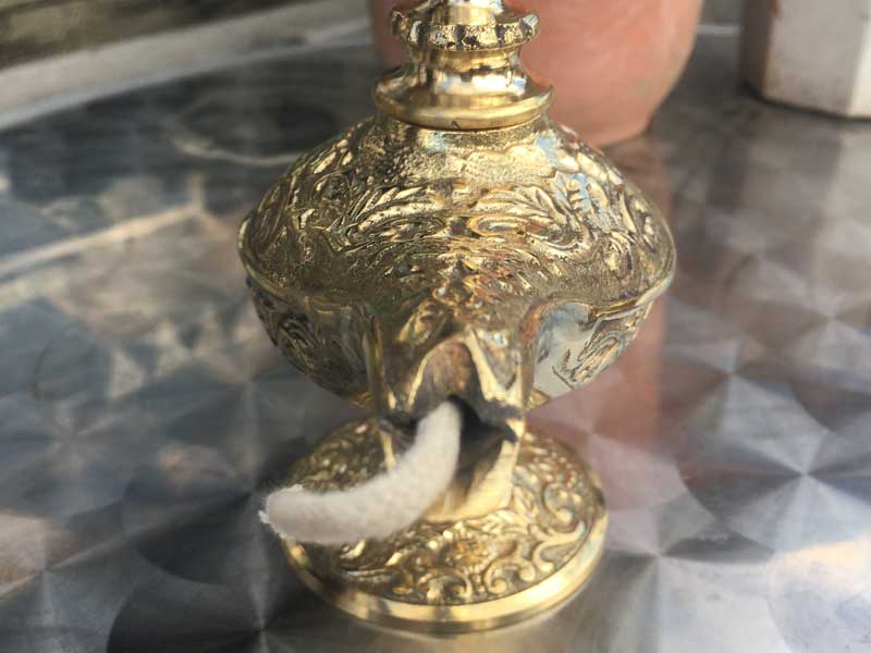 アラジンと魔法のランプ、アラジンの魔法のランプ大・小 、インドの真鍮製のオイルランプ、サラダ油等でお楽しみ下さい