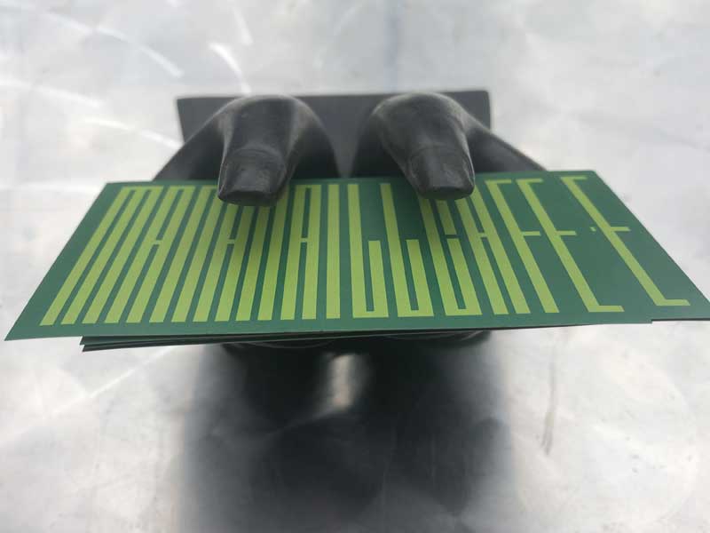 �A�W�A�̎�����`�[�t�Ƃ������h���āA�V���b�v�J�[�h�A�ʐ^���āA�l�p�[���̃��W����/Black