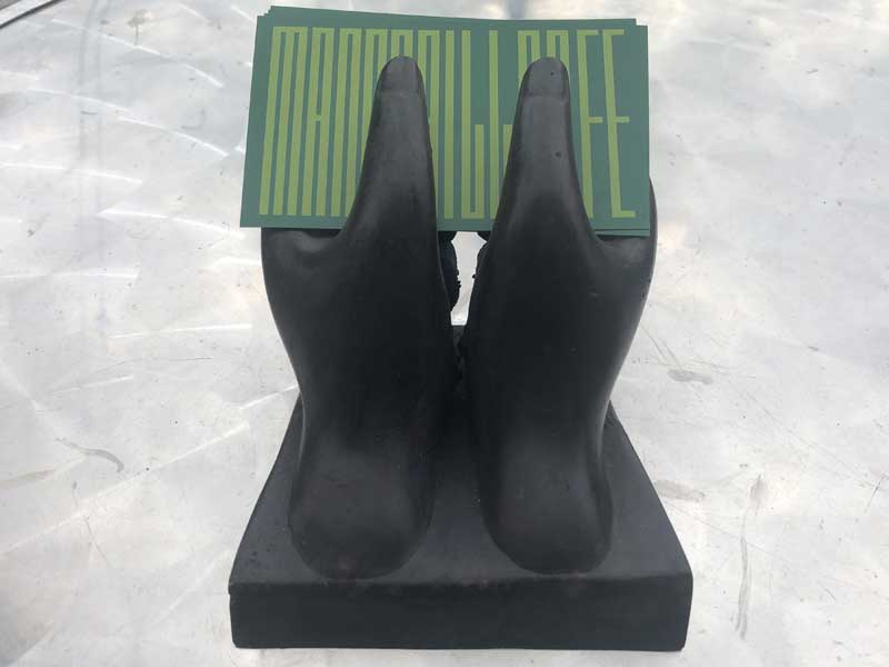 �A�W�A�̎�����`�[�t�Ƃ������h���āA�V���b�v�J�[�h�A�ʐ^���āA�l�p�[���̃��W����/Black