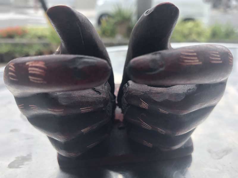 �A�W�A�̎�����`�[�t�Ƃ������h���āA�V���b�v�J�[�h�A�ʐ^���āA�l�p�[���̃��W����/Red Tribal