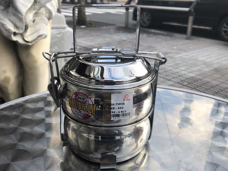 �����ڂ����� �C���h�̃X�e�����X�� �ٓ��� 2�i �x�[�O���^�ASHUBHAM��