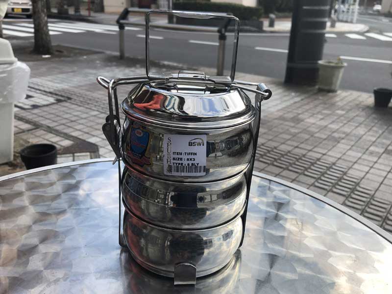 �����ڂ����� �C���h�̃X�e�����X�� �ٓ��� 3�i �x�[�O���^�ASHUBHAM��