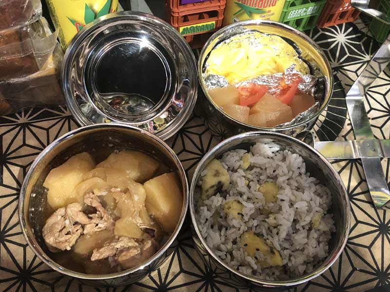 �����ڂ����� �C���h�̃X�e�����X�� �ٓ��� 3�i �x�[�O���^�ASHUBHAM��