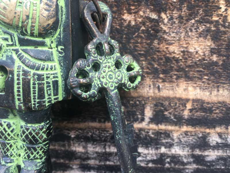 Antique�ARetro Large Key Ancient /�A���e�B�[�N�A���g���ȃC���h�A�l�p�[���̓�̌Ñ�l�̓싞��