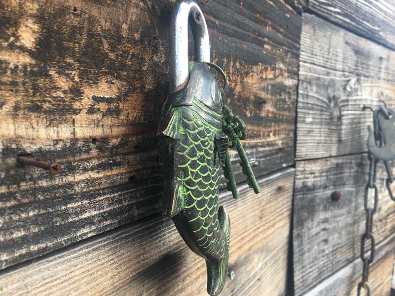 Antique、Retro Large Key Big Fish /アンティーク、レトロなインド、ネパールのの大きな魚の南京錠