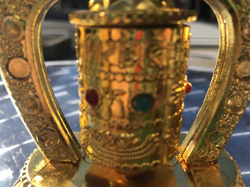 �\�[���[�p���[�Ō����󂯂ĉ�葱���錻��ł̃}�j�ԁA�`�x�b�g����