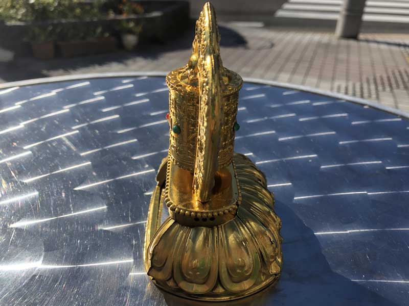 �\�[���[�p���[�Ō����󂯂ĉ�葱���錻��ł̃}�j�ԁA�`�x�b�g����