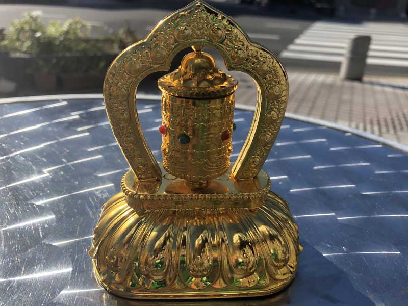 �\�[���[�p���[�Ō����󂯂ĉ�葱���錻��ł̃}�j�ԁA�`�x�b�g����