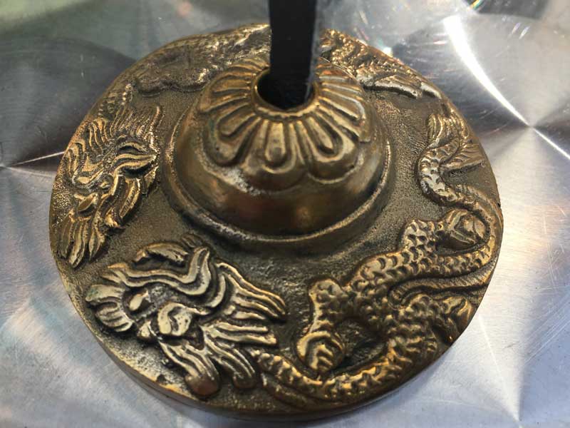 �l�p�[���̐^�J���̃h���S�����̃e�B���V�� 6cm�A�`�x�^���E�V���o���A���K�A�}�C���h�t���l�X