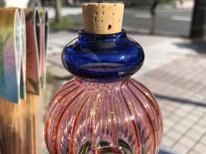 �V�i Send Up Art Glass Incense Burner/Doll Tricolor Stand �A�[�g�K���X�̂������� �X�^���h�^�C�v