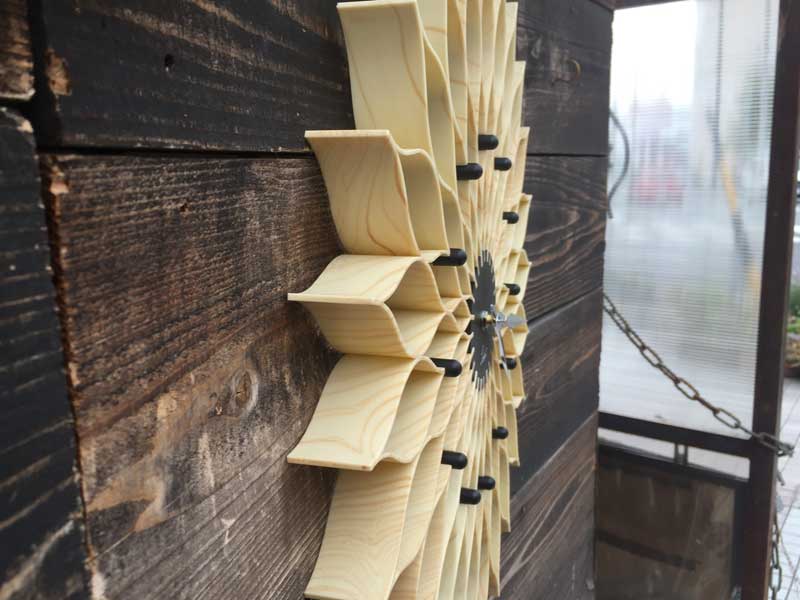 新品 Interform Leffard Clock インターフォルム ルファール ダリアの花の様な壁掛け時計