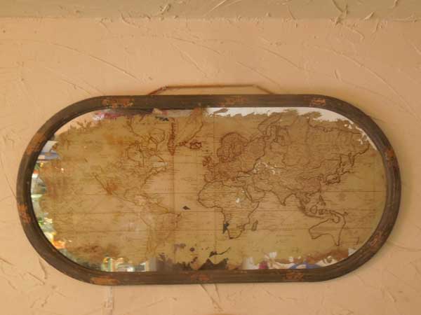 �V�i �r���e�[�W���H���ꂽ���E�n�}�̋��̃E�H�[���f�R�AVintage Old Map Wall Deco