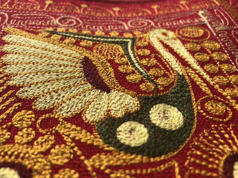 Peru Pot Mat �y���[�̃`�F�[���X�e�b�`�̓�~���A�i�X�J�̒n��G�A�����}�A�_�C�T�M�@