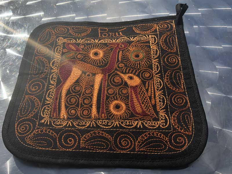 Peru Pot Mat �y���[�̃`�F�[���X�e�b�`�̓�~���A�i�X�J�̒n��G�A�����}�A�_�C�T�M�@